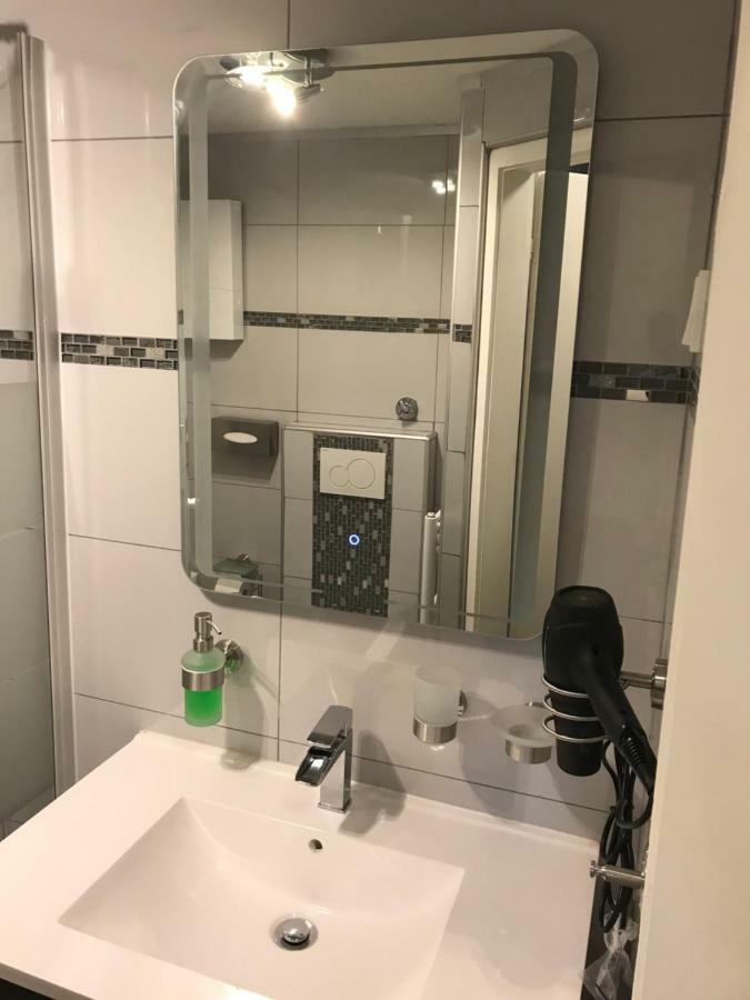 Apartment Maximilians Dusseldorf Luaran gambar